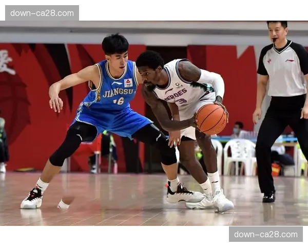 通讯：关键卡位战失利，苏州肯帝亚青年军赛后总结至深夜